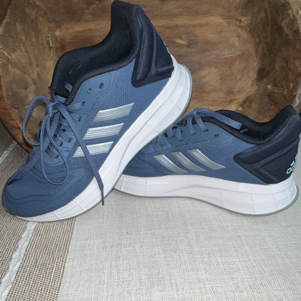 adidas Women's Duramo 10 Athletic Sneakers Blue/White Solid Pre-Owned